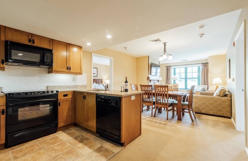 Vernon Condo | Appalachian @ Mtn Creek Pool Hot Tubs Sauna Gym Deck Mtn Front #316