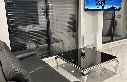 Chatenois Apartment | Apparemment 70m2 Jacuzzi spa Douche Italienne Terrasse Netflix