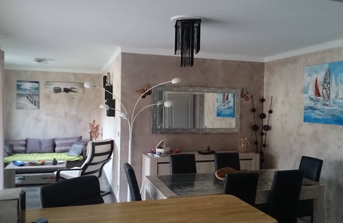 Le Pradet Apartment | Appart 4-5 pers Le Pradet Var: Holidays, village, beaches