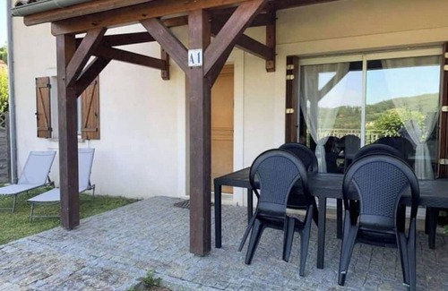 Sarlat-la-Caneda Apartment | Appart. Charming T3 in American-style residence