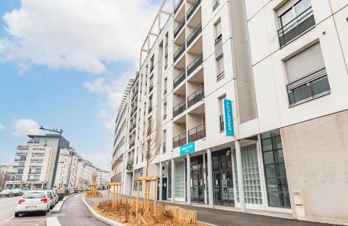 9th Arrondissement Apartment | Appart'City Classic Lyon Vaise St Cyr