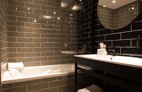 Ferney-Voltaire Hotel | Appart'City Collection Genève Aéroport – Ferney Voltaire