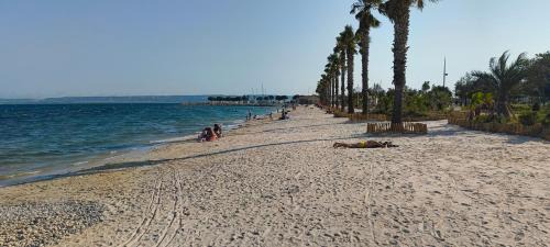 Berre-l'Etang Apartment | Appart climatisé Berre l'étang plage