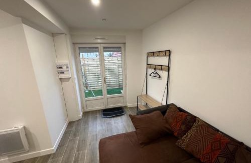 Orleans House | Appart , maison, équipée avec terrasse ,près centre ville