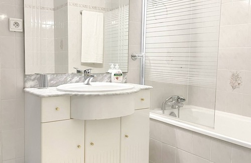 Blagnac Apartment | APPART'MATISSE*PARK*WIFI*COMFORT