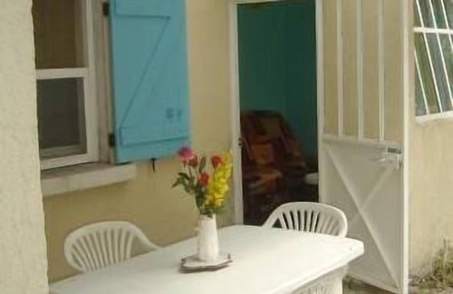 Frontignan Apartment | Appart mediterranee independant T3 Rc house indiv Frontignan.