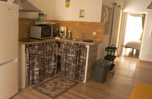 Bedarieux (ornac) Apartment | Appart n°3 : rez de Chaussée, Meublé de Qualité Pour 2 à 3 Personnes
