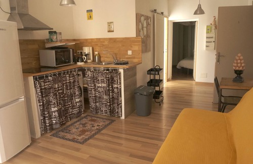Bedarieux (ornac) Apartment | Appart n°3 : rez de Chaussée, Meublé de Qualité Pour 2 à 3 Personnes