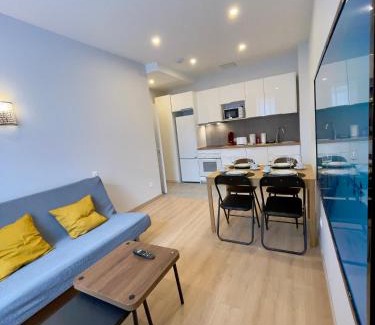 Vieux Vichy Apartment | Appart'Village Le vieux Vichy centre T1,T2,T3 - Parking - Thermes