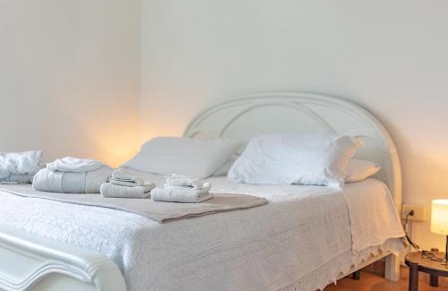 Castiglione Chiavarese House | Appartamento tra le Cinque Terre, Camogli e Portofino con scorcio mare all'orizzonte