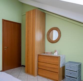 San Giuliano Milanese Apartment | Appartamento panoramico
