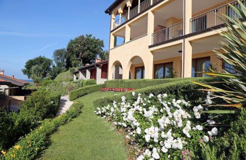 Gardone Riviera Apartment | Appartamenti Borgo