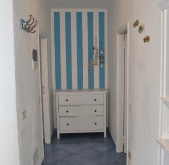Cavoli Apartment | Appartamenti Cavoli - Vista mare con terrazze, clima e posti auto