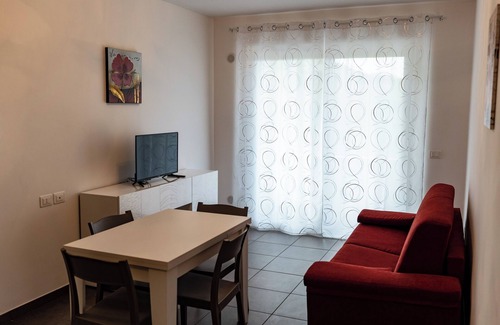 Calimera Apartment | Appartamento A210 Posto al 2° Piano con Terrazzo