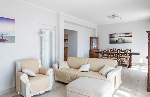 Lido di Camaiore Apartment | Appartamento Alex Vista Mare