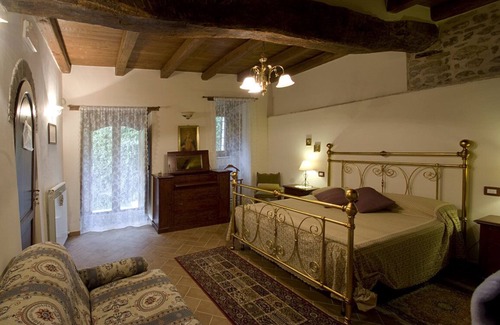 Uncinano House | Appartamento con balcone