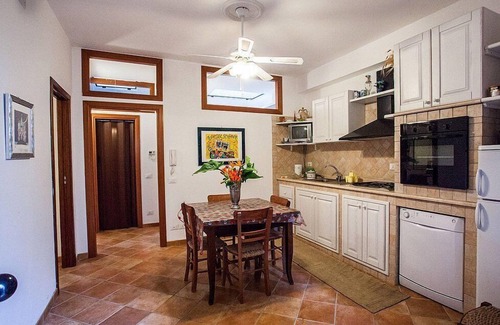 Locri House | Appartamento Ermes A: A welcoming apartment situated at a short distance from the beach, with Free WI-FI.