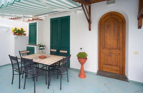 Ischia Porto Apartment | Appartamento Iasolino