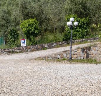 Pistoia Apartment | Appartamento in fattoria#1