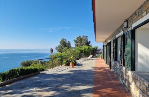 Capo Mimosa-Rollo Apartment | Appartamento in Villa Mimosa