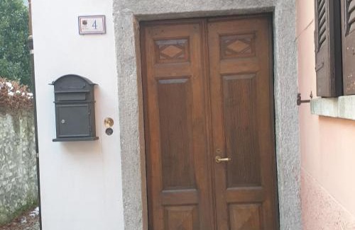 Santa Maria Maggiore Apartment | Appartamento Dimora in Piazza -Locazione Turistica Santa Maria Maggiore