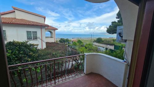 Vibo Marina Apartment | Appartamento sulla spiaggia vicino tropea