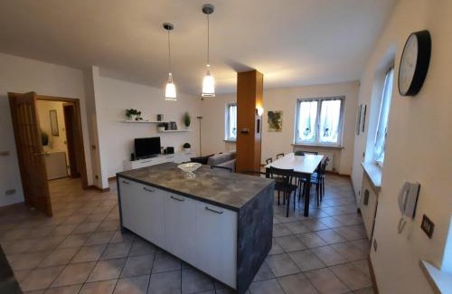 Avio Apartment | Appartamento nel verde circondato dalle montagne