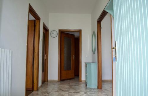 Besozzo Apartment | Appartamento ristrutturato con piccola vista lago