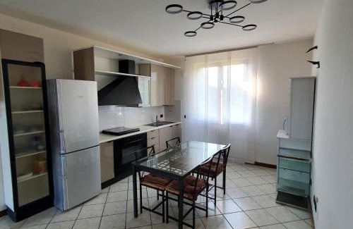 Soiano del Lago Apartment | Appartamento Stropea con giardino privato e piscina