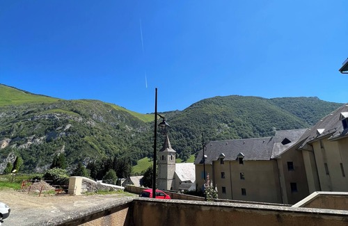 Sainte-Marie-de-Campan Apartment | Appartement T2 Avec Terrasse Pour 6 Personnes