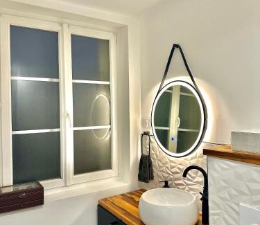 Saint-Florent-sur-Cher Apartment | Appartement chaleureux