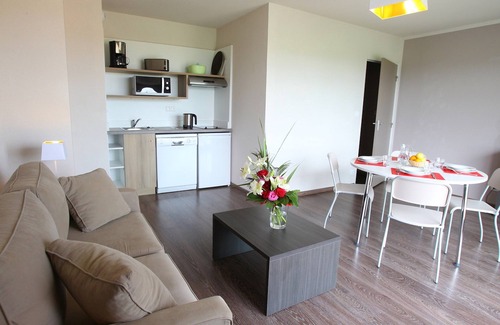 Roz-sur-Couesnon Condo | Appartement à la campagne avec accès au sauna !