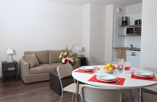 Roz-sur-Couesnon Condo | Appartement à la campagne avec accès au sauna !