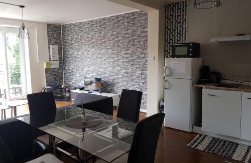 Beaune-les-Mines Apartment | Appartement à Limoges