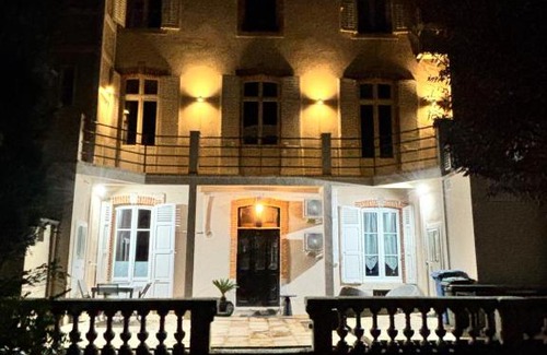 Limoges Apartment | "Appartement 1" Séjour inoubliable,détente,bain-bulle,un coin de paradis ainsi qu'une terrasse au rdc