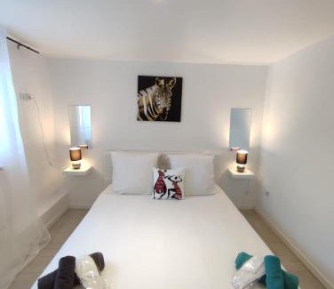 Garennes-sur-Eure Apartment | Appartement 100m2, indépendant dans notre maison