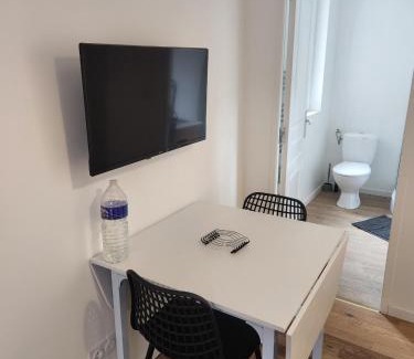 Avallon Apartment | Appartement 101