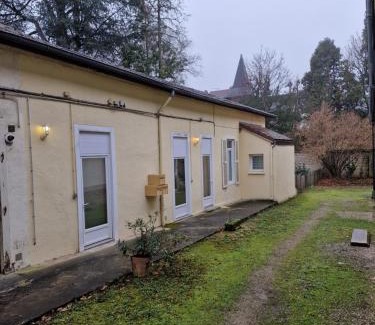 Lons-le-Saunier Apartment | Appartement 2/4 pers Le Cosy