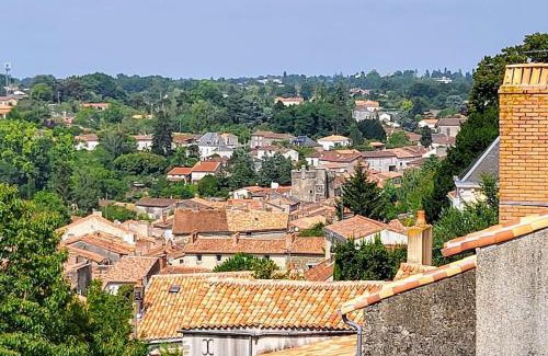 Parthenay Apartment | Appartement 2 chambres en centre-ville