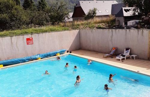 Vignec Apartment | Appartement 2 pièces cabine avec terrasse, piscine et parking - 6 personnes, près de Saint-Lary-Soulan - FR-1-504-131