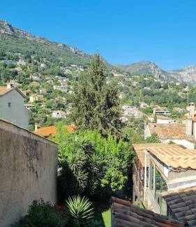 Vence Apartment | appartement 2 pièces rénové de 45 m2, à 2 pas du centre historique