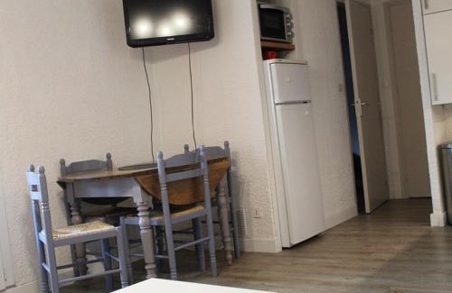 Marseillan Plage Apartment | Appartement 3 pièces climatisé, terrasse, 6 couchages, parking privé, animaux admis - FR-1-326-673