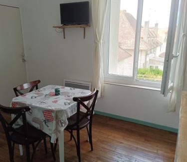 Le Vigeant Apartment | Appartement 35m2 1 lit double