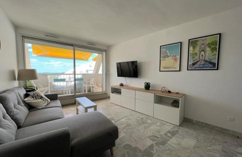 Le Couchant Apartment | Appartement 4 Pièces, Vue Mer, Piscine et Parking privé
