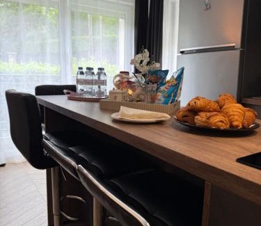 Rueil-Malmaison Apartment | Appartement 60 m2 5 personnes à 10 min de Paris 2 chambres Proche toutes commodités