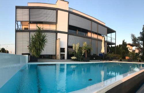 Lannach Apartment | Appartement Architektenhaus - Pool - Fernsicht