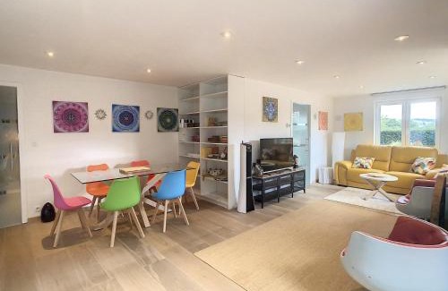 Floreffe Apartment | Appartement au calme - Duplex 3 CH - 5 pers avec piscine intérieure 32C Namur - 5 min E42 sortie 12 Namur Ouest