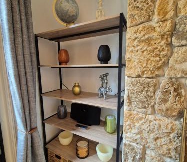 Sarlat-la-Caneda Historic Center Apartment | Appartement Aux 3 Sens