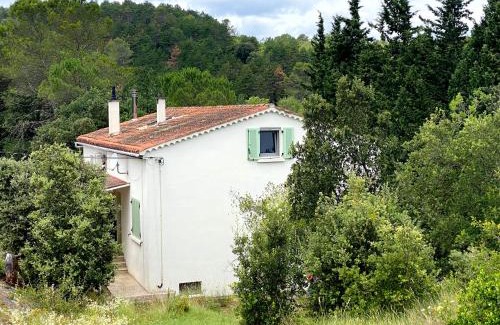 Ladern-sur-Lauquet Apartment | Appartement avec accès privé à la rivière