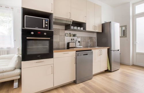 Mouvaux Apartment | Appartement Avec 3 Suites Parentales et Borne D'arcade!